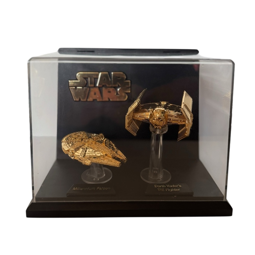 Star Wars Galoob 24 Karat Gold Millennium Falcon and TIE Fighter Display - Picture 1 of 13